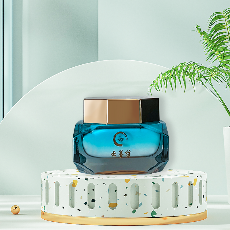 云墨皙玫瑰精粹靓颜嫩肤霜